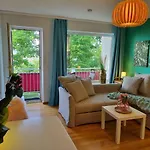 Flamingosuite In Seenaehe *