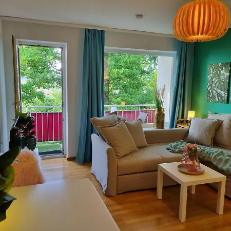 Flamingosuite In Seenaehe *