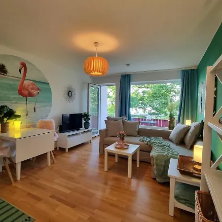 Flamingosuite In Seenaehe