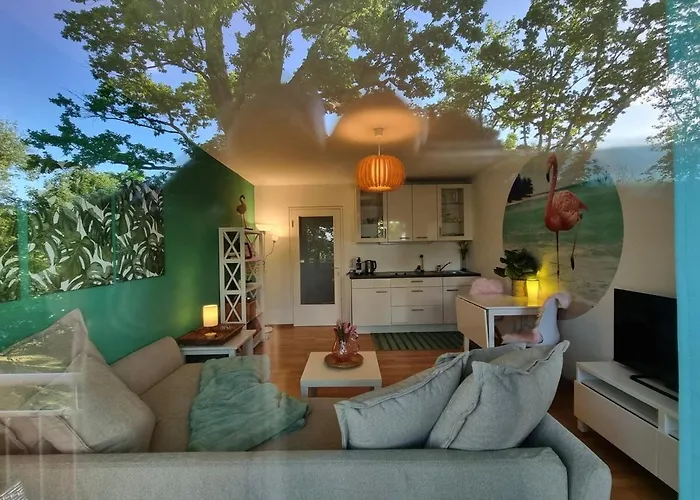 Flamingosuite In Seenaehe * هيرشينج ام امرسي