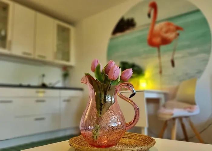 Flamingosuite In Seenaehe *